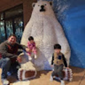 Meet your Posher, Magdalena